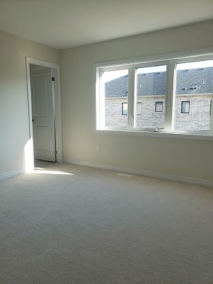 For Lease - 46 Concord Drive, Thorold, Ontario - Photo 1