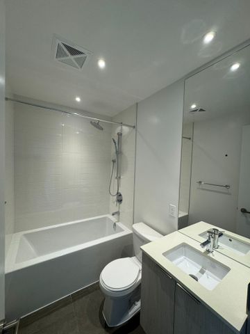 For Lease - 448 Burnhamthorpe Road Unit# 4009, Mississauga, Ontario - Photo 4