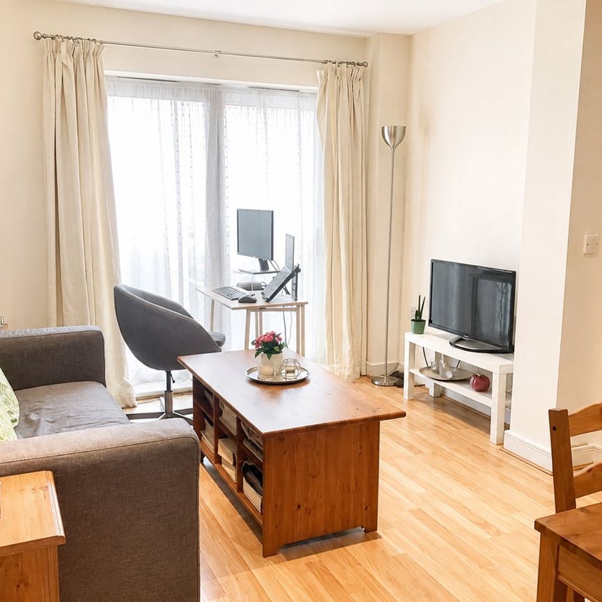Studio Flat, Catalpa Court, SE13 - Photo 1