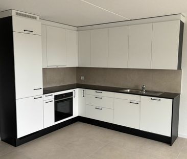 Appartement de 5.5 pièces entièrement rénové - Photo 2