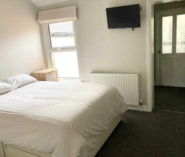 2 bedroom terraced house to rent - Photo 6