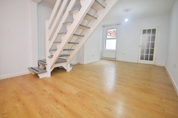 3 bedroom House To Let - Photo 1