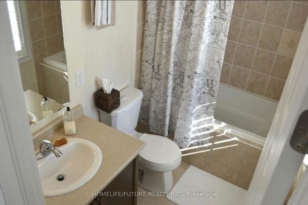 For Lease - 2812 Donald Cousens Parkway Unit# Coach House, Markham, Ontario - Photo 5