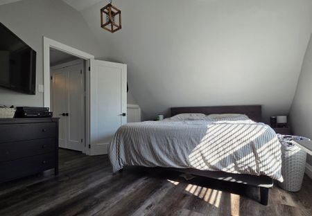 For Lease - 16 Cedar Avenue Unit# 1, Hamilton, Ontario - Photo 2