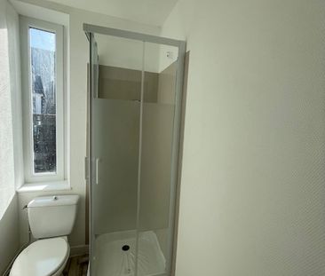 Location Appartement 1 pièce 21m² LA CHARITE SUR LOIRE 58400 - Photo 1