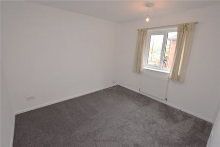 Middleton Park Road, Middleton, Leeds, West Yorkshire, LS10 - Photo 4