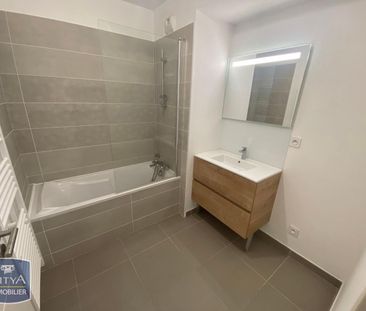 Location Appartement 2 pièces 41m² OLLIOULES 83190 - Photo 3