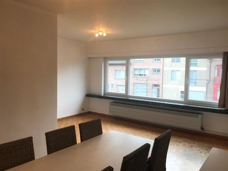 GEZELLIG APPARTEMENT MET VEEL LICHTINVAL - Photo 4