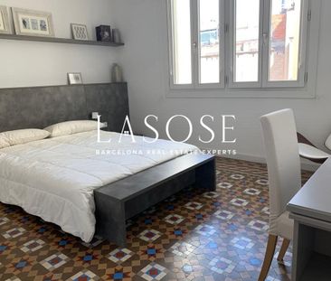 Flat 107m² with terrace to rent in El Raval, Barcelona - Photo 2