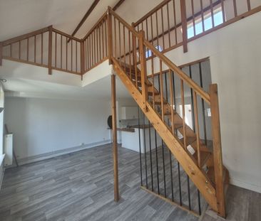 Location Appartement 3 pièces 60m² LILLE 59260 - Photo 2