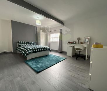 5 bedroom terraced house to rent - Photo 2