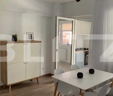 Apartamen de lux, 2 camere, bloc nou, Decebal Residence, loc de parcare privat, centrala proprie - Fotografie 3