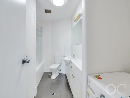 Open the Door to Everyday Ease and Style - Photo 3