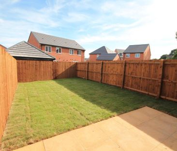 3 bedroom semi-detached house to rent - Photo 6