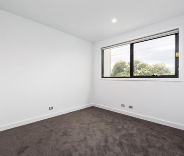 **Register to Inspect** - Modern two bedroom apartment - Photo 3