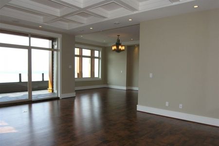 House in West Vancouver, BC - Photo 3