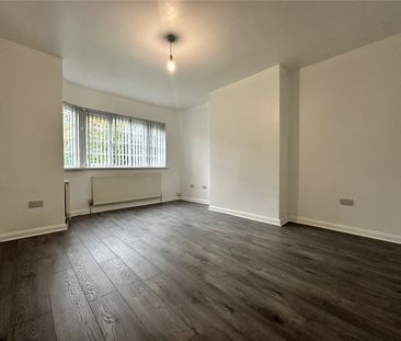 6, Sandringham Way, Leeds, West Yorkshire, LS17 8BX - Photo 4