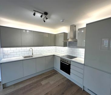 Gammons Lane, Watford - Photo 4