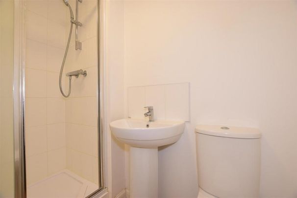 2 bedroom semi-detached house to rent - Photo 1