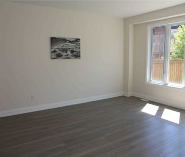 For Lease - 5 Red Rose Lane, East Gwillimbury, Ontario - Photo 4