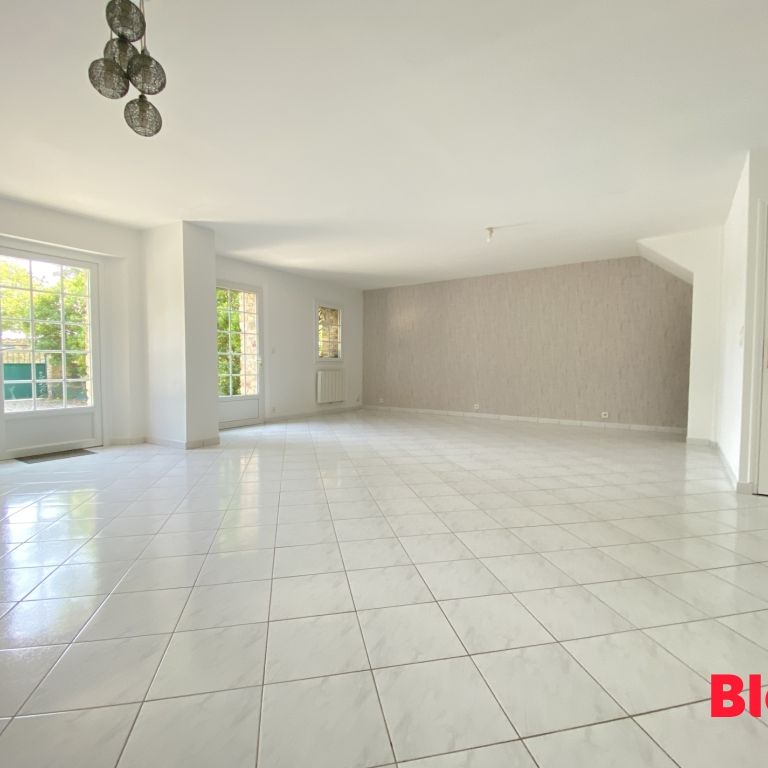 Location Maison 5 pièces 190m² BAIN DE BRETAGNE 35470 - Photo 1