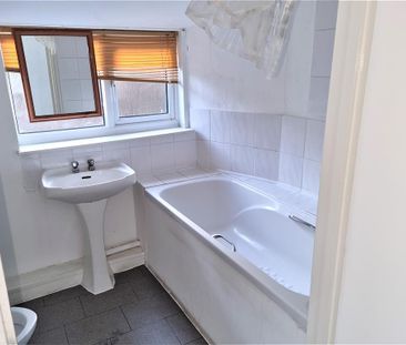 3 bedroom detached house to rent - Photo 6