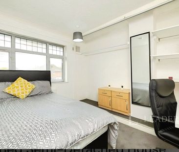 7 bedroom house to rent Westlea Road, CV31 - Photo 4