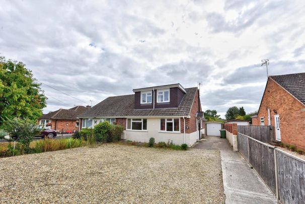 3 bedroom semi-detached house to rent - Photo 1