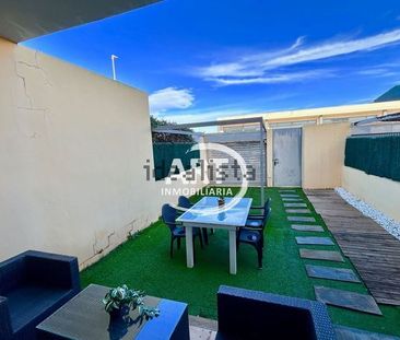 Alquiler de chalet adosado en Calle San Vicente Ferrer - Photo 1