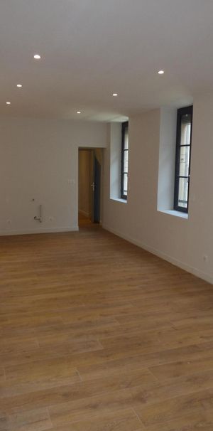 Location Appartement 3 pièces 61m² MACON 71000 - Photo 1