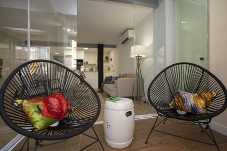 Espaciosa Casa de 3 Habitaciones en El Carmen - Photo 2