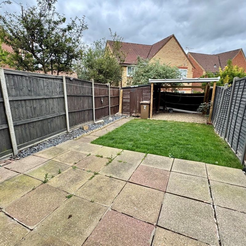 Walnut Close - Photo 1