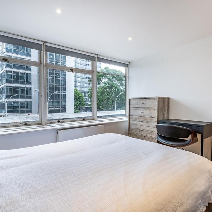 3 bedroom flat to rent - Photo 1