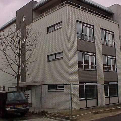 Bloemenweg 27, Room no. B03 - Photo 2