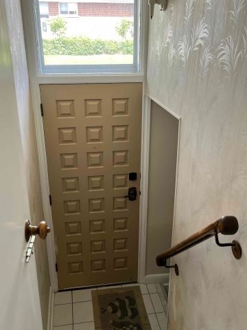 For Lease - 40 Deevale Road Unit# Lower, Toronto, Ontario - Photo 2