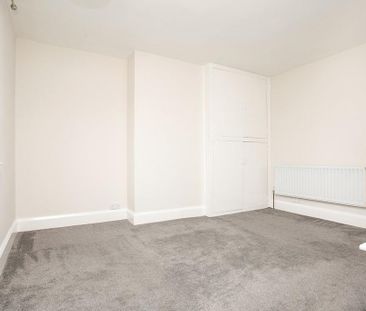 2 bedroom semi-detached house to rent - Photo 3