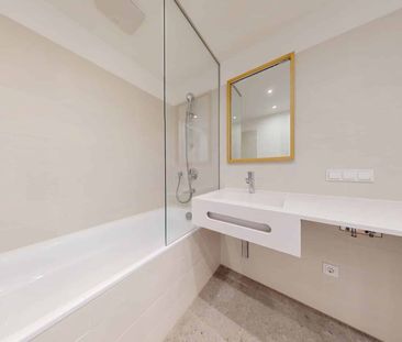 ERSTBEZUG | Klimatisierte W2-Zimmer-Wohnung mit Balkon, Garagenplat... - Photo 6