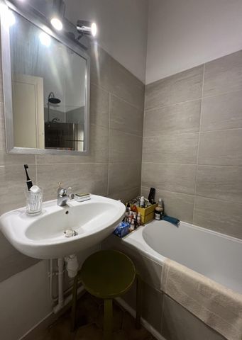 Location Appartement RENNES / Quartier CENTRE - Photo 4