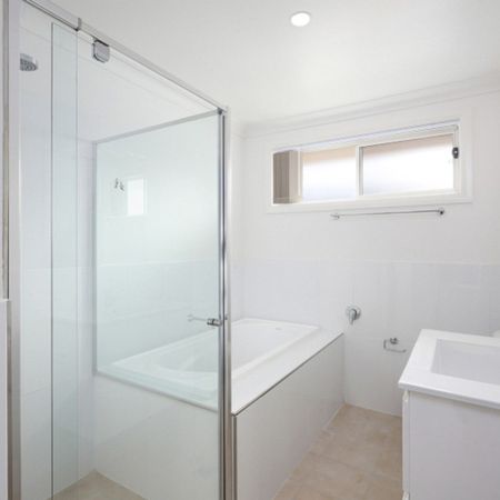 Freestanding Villa - Photo 4