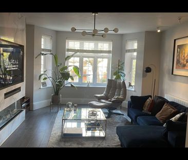 Room in a Shared Flat, Moreland Court, NW2 - Photo 3