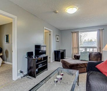 256 Edinburgh Street #Upper Unit - Photo 3