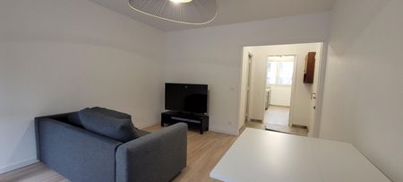 Location Appartement 2 pièces Meublé 44m² ISSY LES MOULINEAUX 92130 - Photo 2