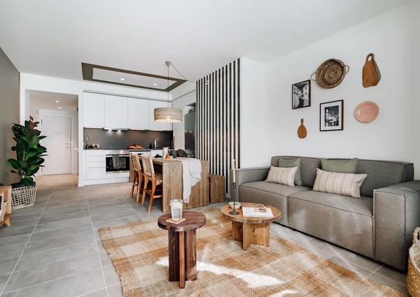 Gran Via de les Corts Catalanes, Barcelona, Catalonia 08011