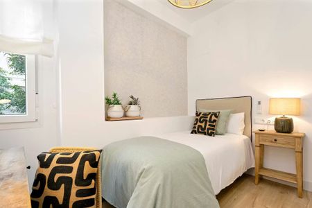 Calle Martínez Campos, Málaga, Andalusia 29001 - Photo 5