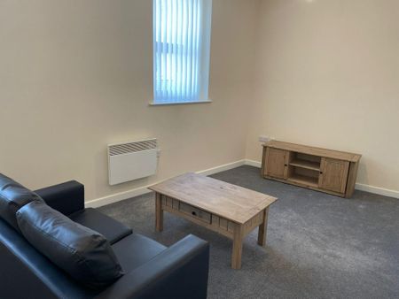 2 bedroom flat to rent - Photo 3