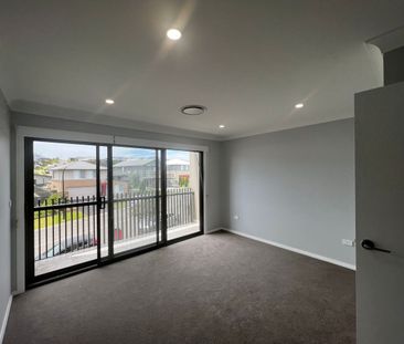 25 Butterworth Street, Cameron Park, NSW 2285 - Photo 4