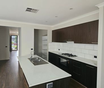 Large Four Bedroom in the Minta Estate - Photo 5