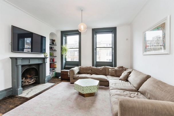 Walcot Parade - Photo 1