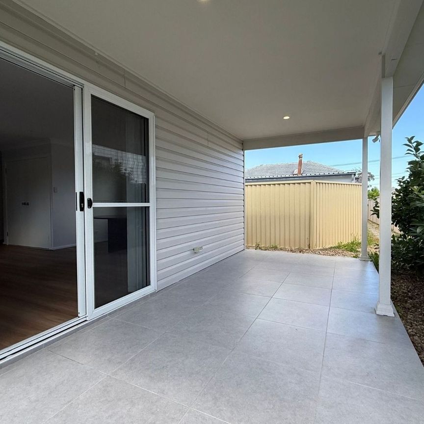 Near New, 2 Bedroom Granny Flat! - Photo 1