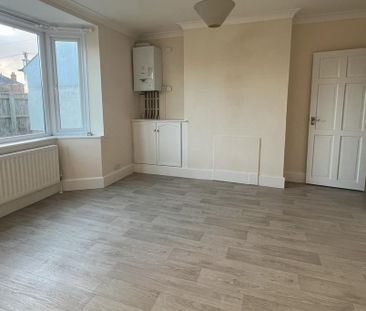 3 bedroom detached bungalow to rent - Photo 5